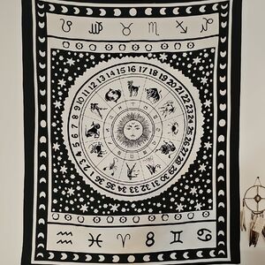 Black and White Zodiac Tapestry Decor
